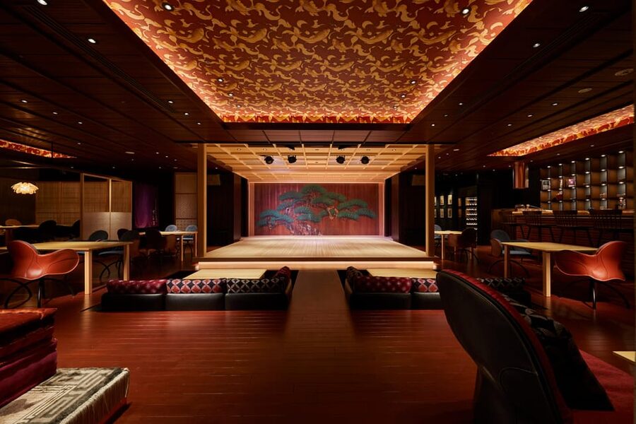 Tokyo: Traditional Japanese Performing Arts Show and Dinner - A quiet stage beneath Fukutoku Shrine