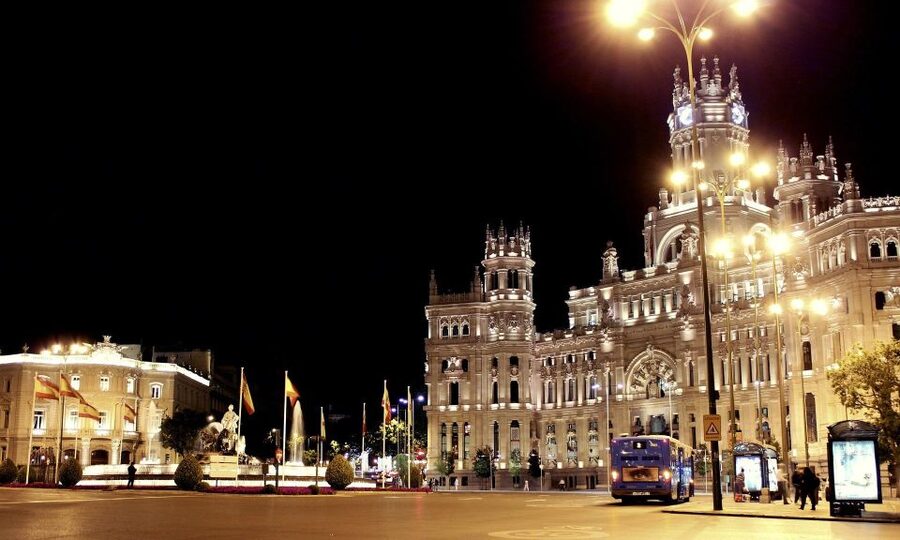 Tonight Madrid with optional Flamenco Show - From Plaza Mayor into the Bourbons district
