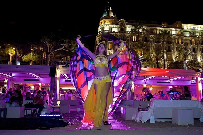 Top Rated Cairo Nile Dinner Cruise with Live Belly Dancer & Folk - Boarding the boat and setting the rhythm