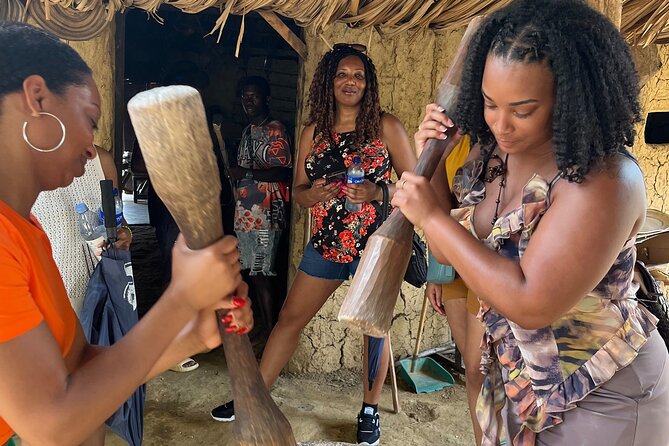 Tour a san Basilio de Palenque desde cartagena - Lunch is part of the cultural experience