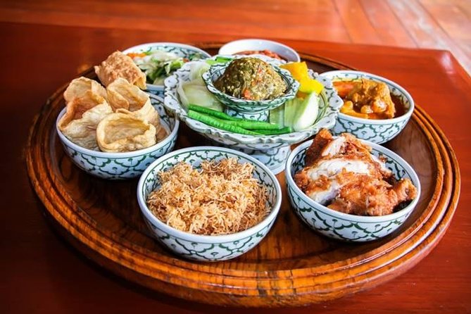 Traditional Khantoke Dinner and Show from Chiang Mai - Key things to know before you book
