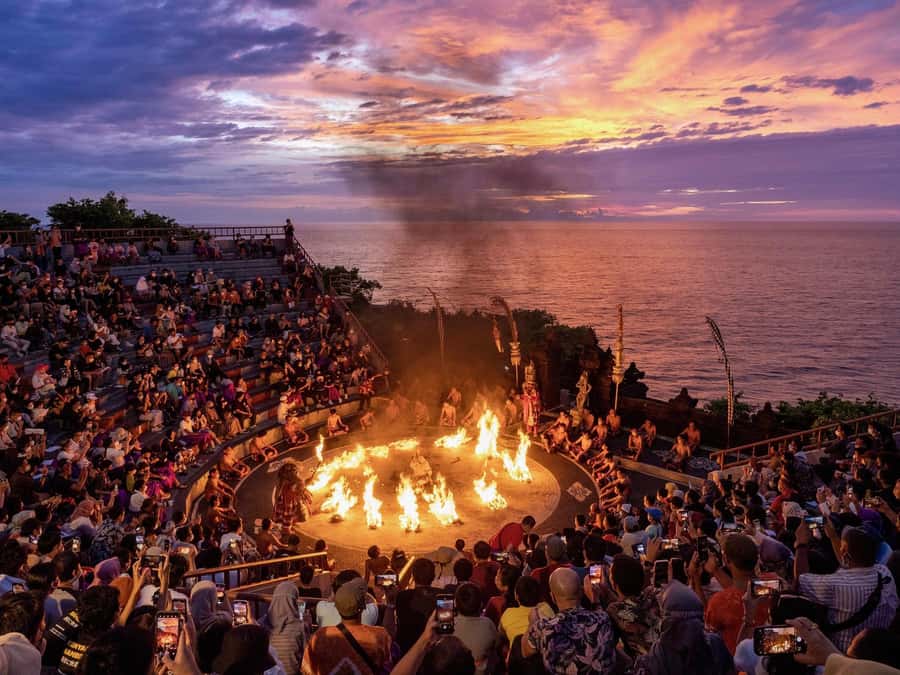 Uluwatu Sunset Temple - Kecak Dance Show & Seafood Dinner - Key points to know