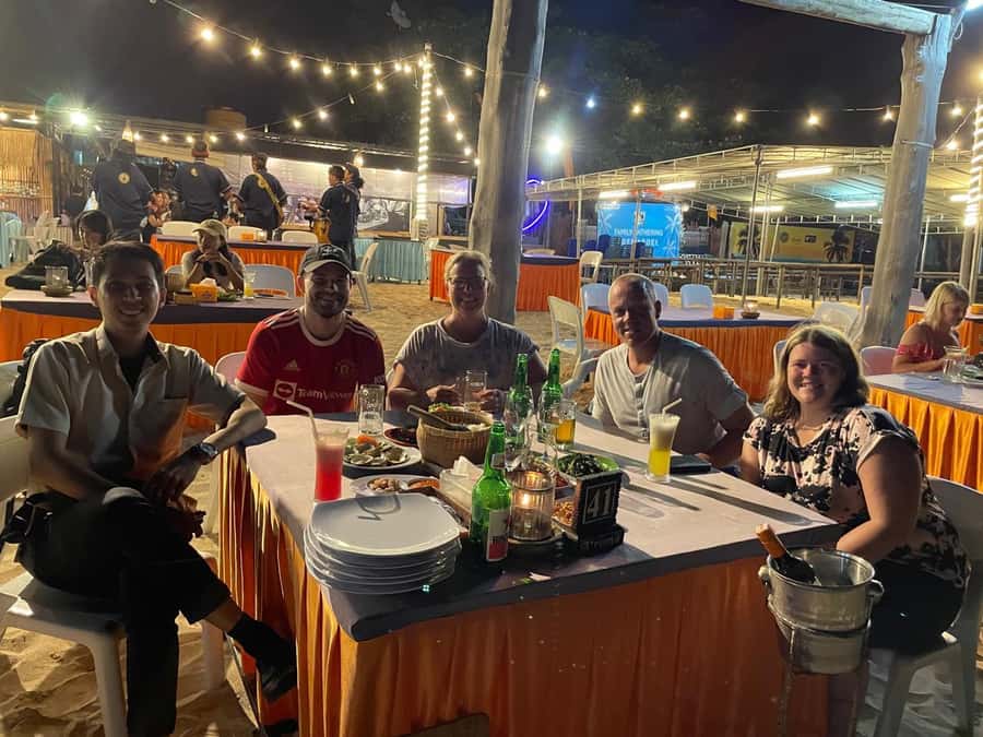 Uluwatu Sunset Temple - Kecak Dance Show & Seafood Dinner - Uluwatu Temple at the edge of the sea