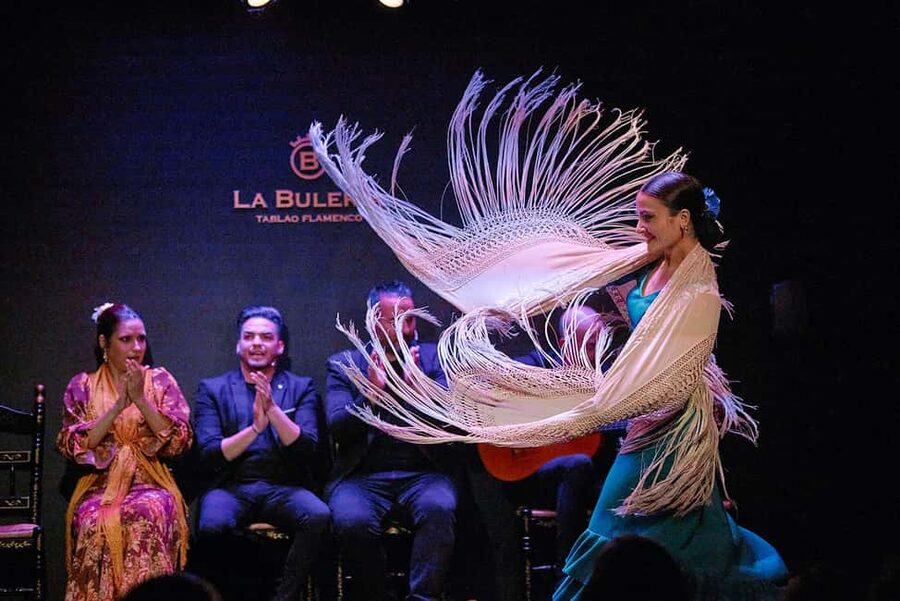 Valencia: Flamenco Show with Dinner at La Bulería - Dinner before the performance