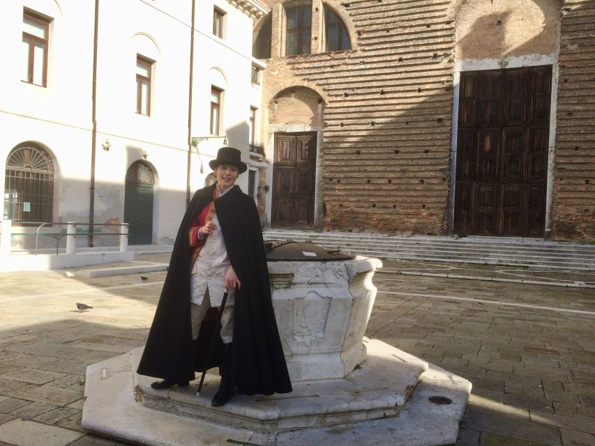 Venice:Theatrical Walking Carnival Show & Casanova's Secrets - Who will enjoy it most