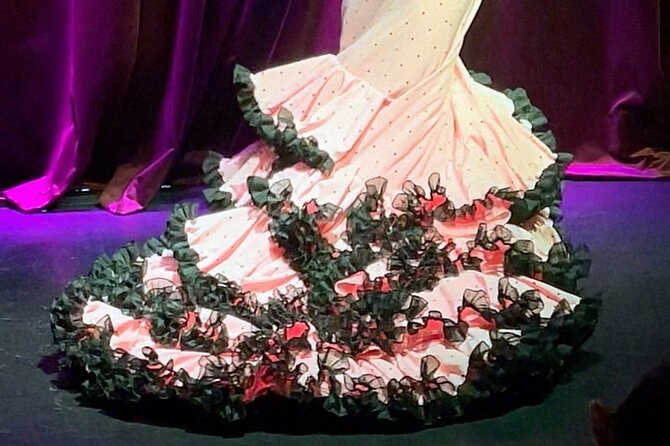 Vibrant Flamenco Show and Tapas Menu in Alicante - Who will enjoy this evening most