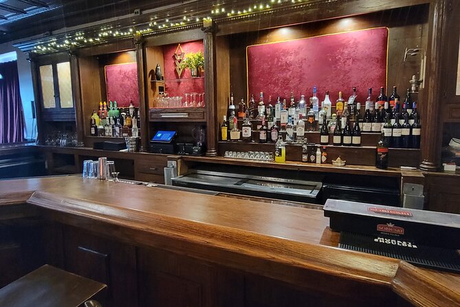 Vito's Vault Chicago finest dinner theatre speakeasy - A 90-minute revue of songs, dancing, and laughs