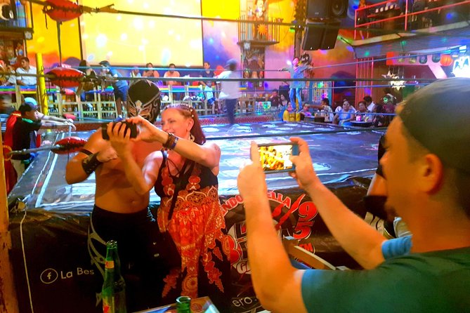 Wrestling SHOW TACOS & TEQUILA TASTING - Pickup makes an evening outing easier