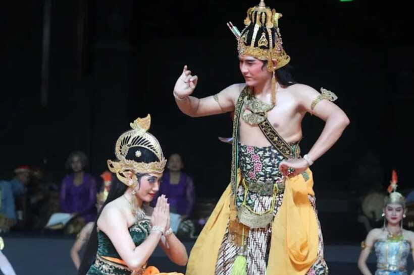 Yogyakarta: Ramayana Show with Transfer, Entry Fee & Dinner - Booking and cancellation details to keep handy